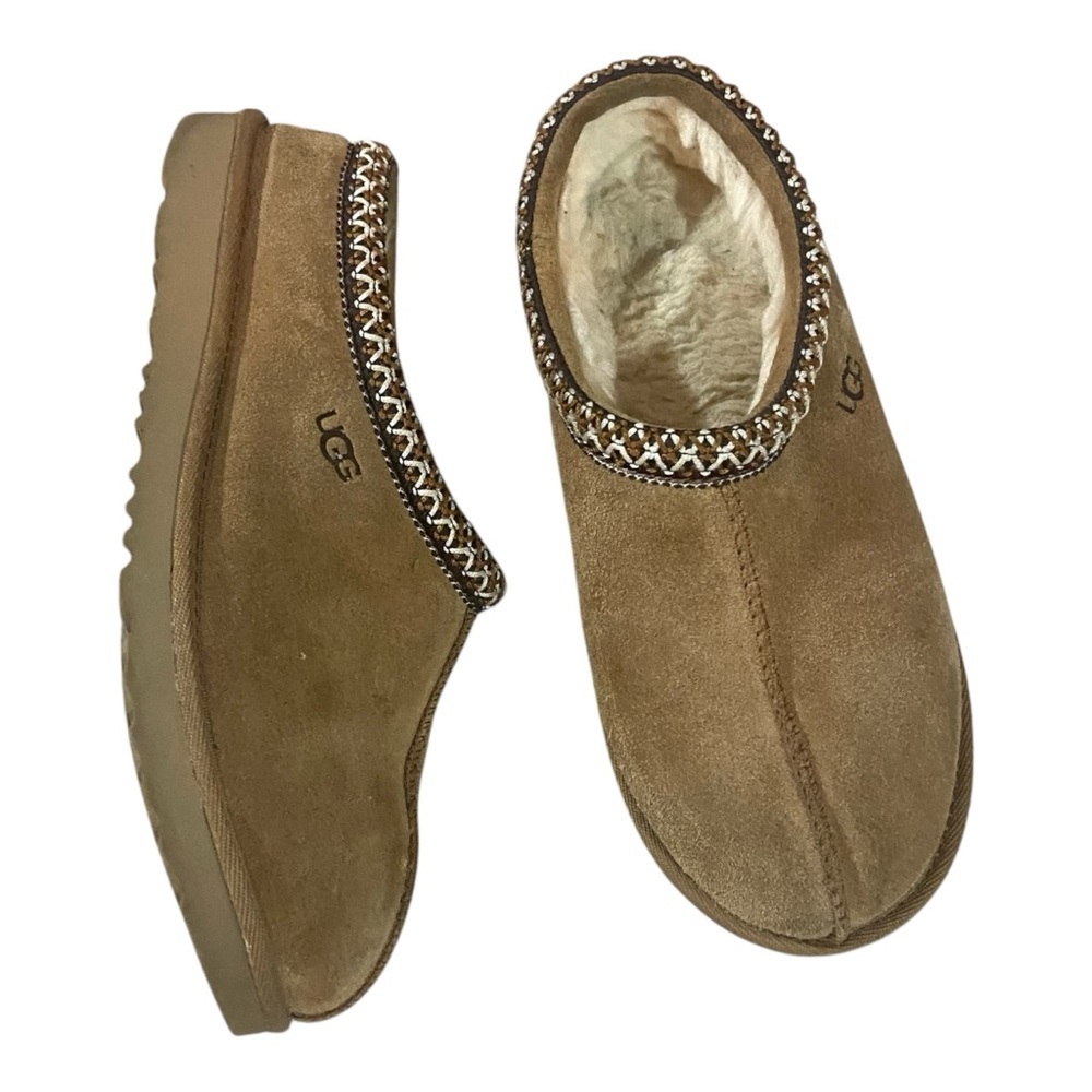 UGG Women's Tasman Slippers Embroidered Sherpa Lined Sz 6